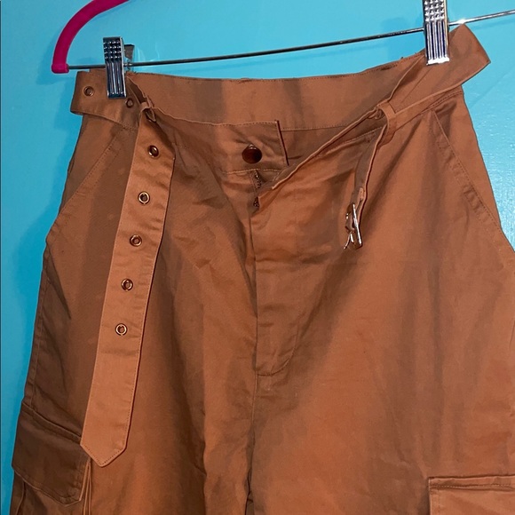 Brown cargo women pants size medium - Picture 13 of 13